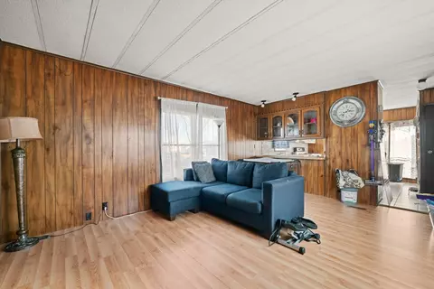 104 10th Ave, Bartlett, IL 60103 photo 15
