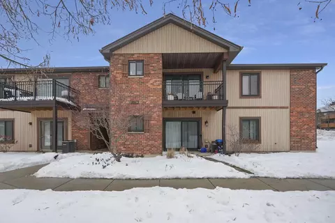 1116 Prescott Dr #1D, Roselle, IL 60172