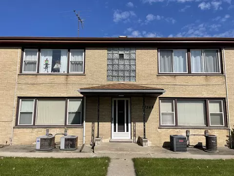 18348 Exchange Ave, Lansing, IL 60438 photo 2