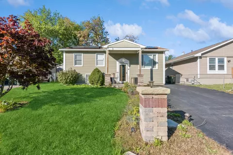 1220 Beverly Dr, Round Lake Beach, IL 60073