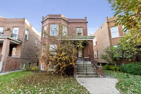 5215 W Hutchinson St, Chicago, IL 60641