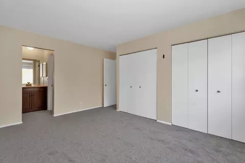 664 Claridge Cir, Hoffman Estates, IL 60169 photo 19