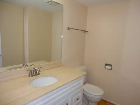 664 Claridge Cir, Hoffman Estates, IL 60169 photo 32