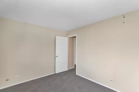 664 Claridge Cir, Hoffman Estates, IL 60169 photo 22