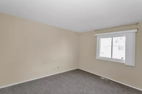 664 Claridge Cir, Hoffman Estates, IL 60169 photo 23