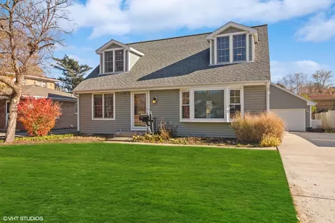 327 S Plum Grove Rd, Palatine, IL 60067