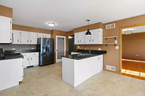 715 3rd St, Manhattan, IL 60442 photo 7