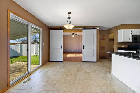 715 3rd St, Manhattan, IL 60442 photo 5