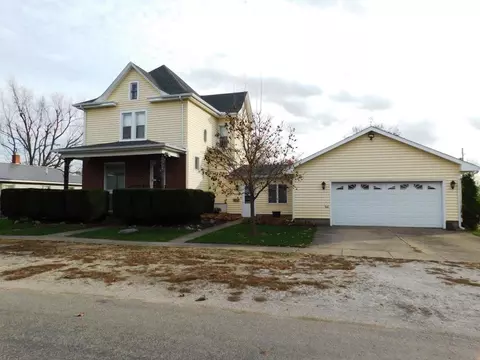 22 W Walnut St, Piper City, IL 60959