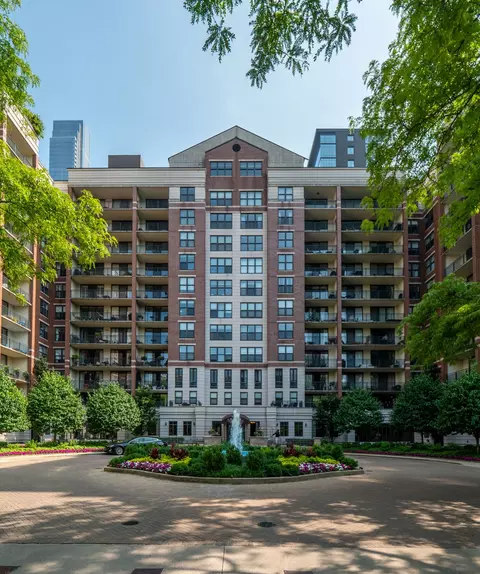 55 W Delaware Pl #921, Chicago, IL 60610