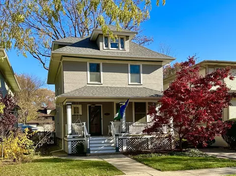 722 N Grove Ave, Oak Park, IL 60302