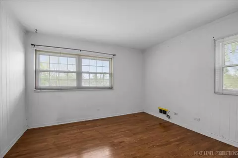 515 Hillcrest Blvd, Hoffman Estates, IL 60169 photo 16