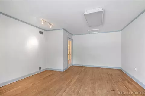 515 Hillcrest Blvd, Hoffman Estates, IL 60169 photo 9