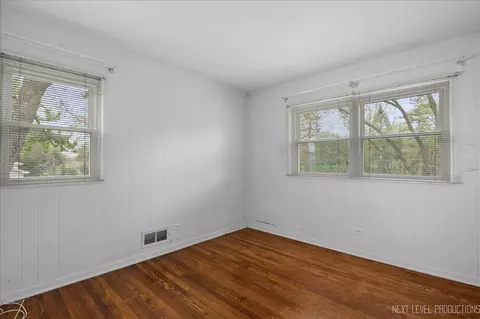 515 Hillcrest Blvd, Hoffman Estates, IL 60169 photo 18