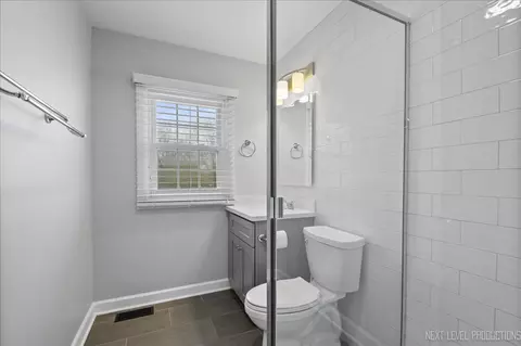 515 Hillcrest Blvd, Hoffman Estates, IL 60169 photo 13
