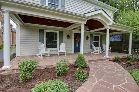 5521 S Elm St, Hinsdale, IL 60521