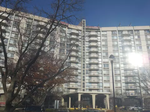 Undisclosed, Oak Brook, IL 60523