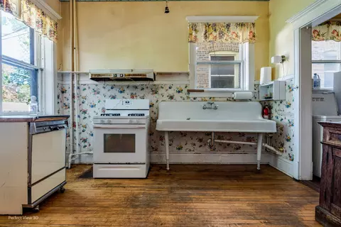 1316 E Madison Park Ave, Chicago, IL 60615 photo 10