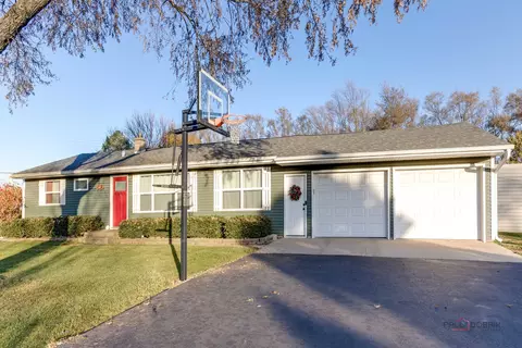 612 N Kent Rd, Mchenry, IL 60051