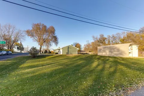612 N Kent Rd, Mchenry, IL 60051 photo 17