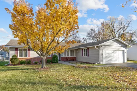 1015 Lonsdale Rd, Elk Grove Village, IL 60007