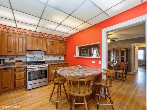 983 North Ave, Des Plaines, IL 60016 photo 11