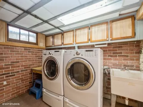 983 North Ave, Des Plaines, IL 60016 photo 17