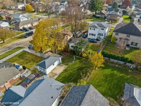 983 North Ave, Des Plaines, IL 60016 photo 27