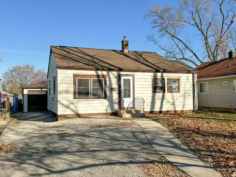 1015 W Marion St, Joliet, IL 60436