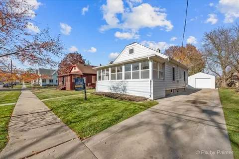 620 Orange St, Elgin, IL 60123 photo 3