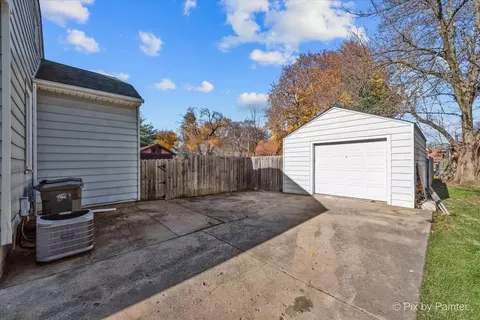 620 Orange St, Elgin, IL 60123 photo 31