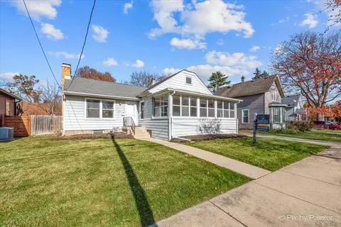 620 Orange St, Elgin, IL 60123 photo 2