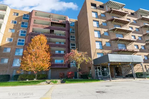 200 Park Ave #220, Calumet City, IL 60409