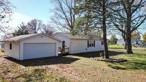 303 W South St, Mansfield, IL 61854