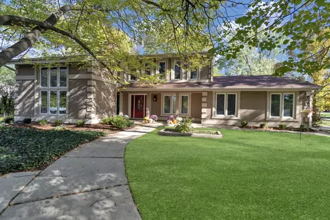 234 Harvard Ln, Bloomingdale, IL 60108