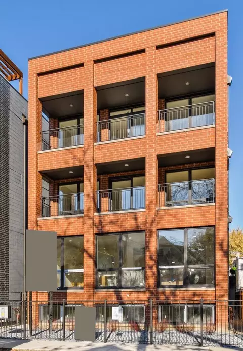 2908 W Lyndale St #2, Chicago, IL 60647