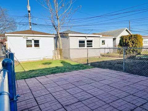 4056 W 58th Pl, Chicago, IL 60629 photo 10