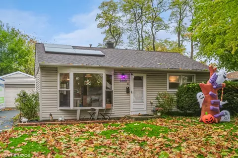 3700 Holly Ln, Rolling Meadows, IL 60008