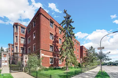 7855 S South Shore Dr #1E, Chicago, IL 60649