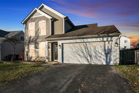 253 E Camden Ln, Round Lake Beach, IL 60073