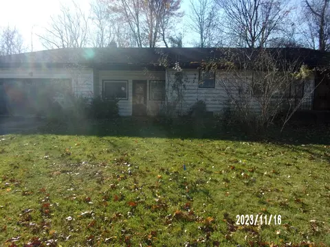 706 E Payson St, Pontiac, IL 61764
