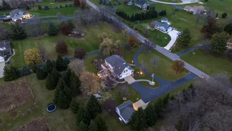 1921 Wildcat Rd, Dixon, IL 61021 photo 2