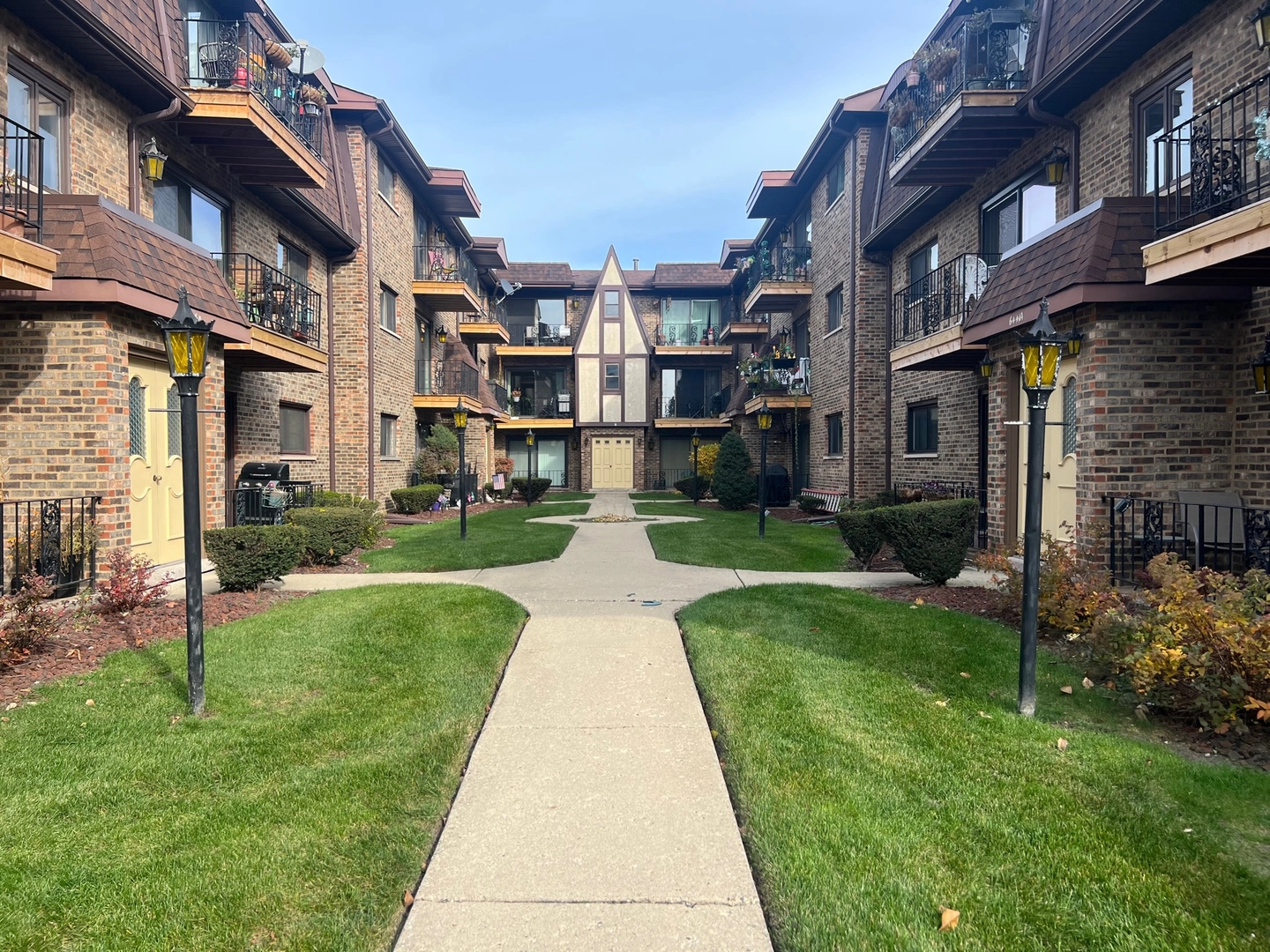 6441 N Northwest Hwy Unit B3  