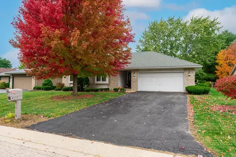 4555 Galleon Dr, Loves Park, IL 61111