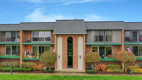 15713 S Sunset Ridge Ct #2S, Orland Park, IL 60462