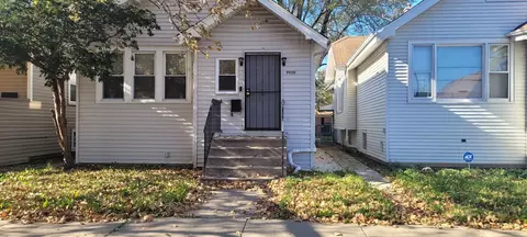 9920 S Parnell Ave, Chicago, IL 60628