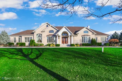 4 N445 Anthony Ct, Wayne, IL 60184