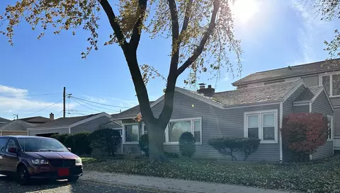 4559 N New England Ave, Harwood Heights, IL 60706