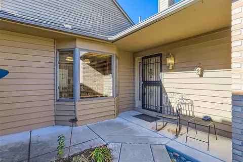 254 Spring Cove Dr, Elgin, IL 60123 photo 4
