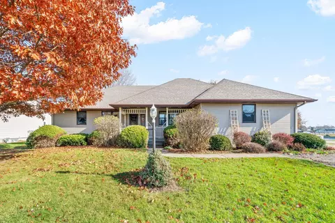 294 W Fuller Dr, Waterman, IL 60556